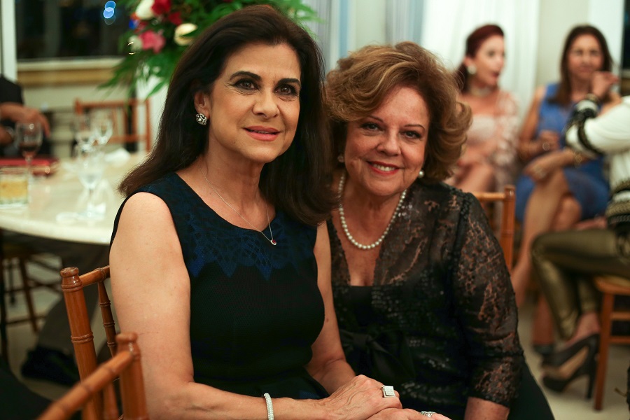  Sandra Maciel e Janete Freitas                 